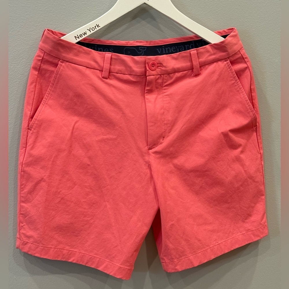 VINEYARD VINES 8" Performance Breaker Shorts Men's Size 32 Lobster Ree - Picture 6 of 13